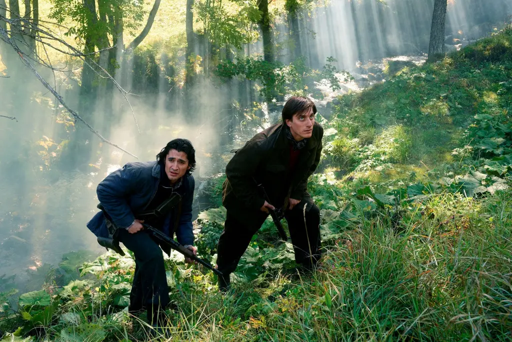 cineturismo, location, cinema, turismo, film tourism, movie tour, una questione privata, taviani, cuneo, valle maira,  lanzo torinese, val maira, saluzzo, ponte del diavolo, colle Maurin, Borgata Chiappera, Acceglio, Fenoglio, Luca Marinelli, Valentina Bellè, Lorenzo Richelmy, Piemonte, Piedmont