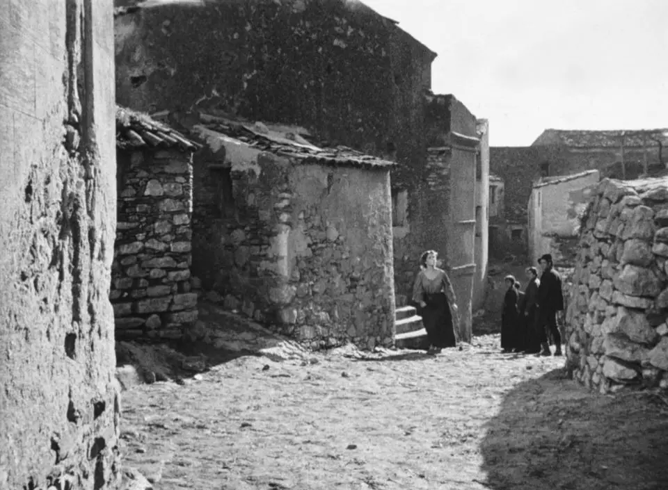 cineturismo, location, cinema, turismo, film tourism, movie tour, brigante di Tacca del Lupo, brigante, outlaw, brigantaggio, Pietro Germi, Amedeo Nazzari, Raffa Raffa, Rocche di Prastarà, Montebello, Aspromonte, Monte Calvario, Pentedattilo, Melito Porto Salvo, Sacrofano, Largo Cardinal Gasparri, Via San Biagio, Motta San Giovanni, Gambarie, Santo Stefano, Mammola, Calabria, Melfi