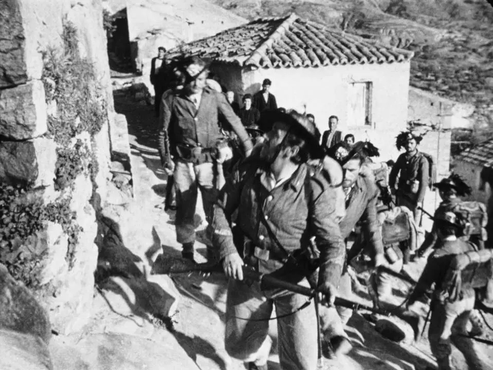 cineturismo, location, cinema, turismo, film tourism, movie tour, brigante di Tacca del Lupo, brigante, outlaw, brigantaggio, Pietro Germi, Amedeo Nazzari, Raffa Raffa, Rocche di Prastarà, Montebello, Aspromonte, Monte Calvario, Pentedattilo, Melito Porto Salvo, Sacrofano, Largo Cardinal Gasparri, Via San Biagio, Motta San Giovanni, Gambarie, Santo Stefano, Mammola, Calabria, Melfi