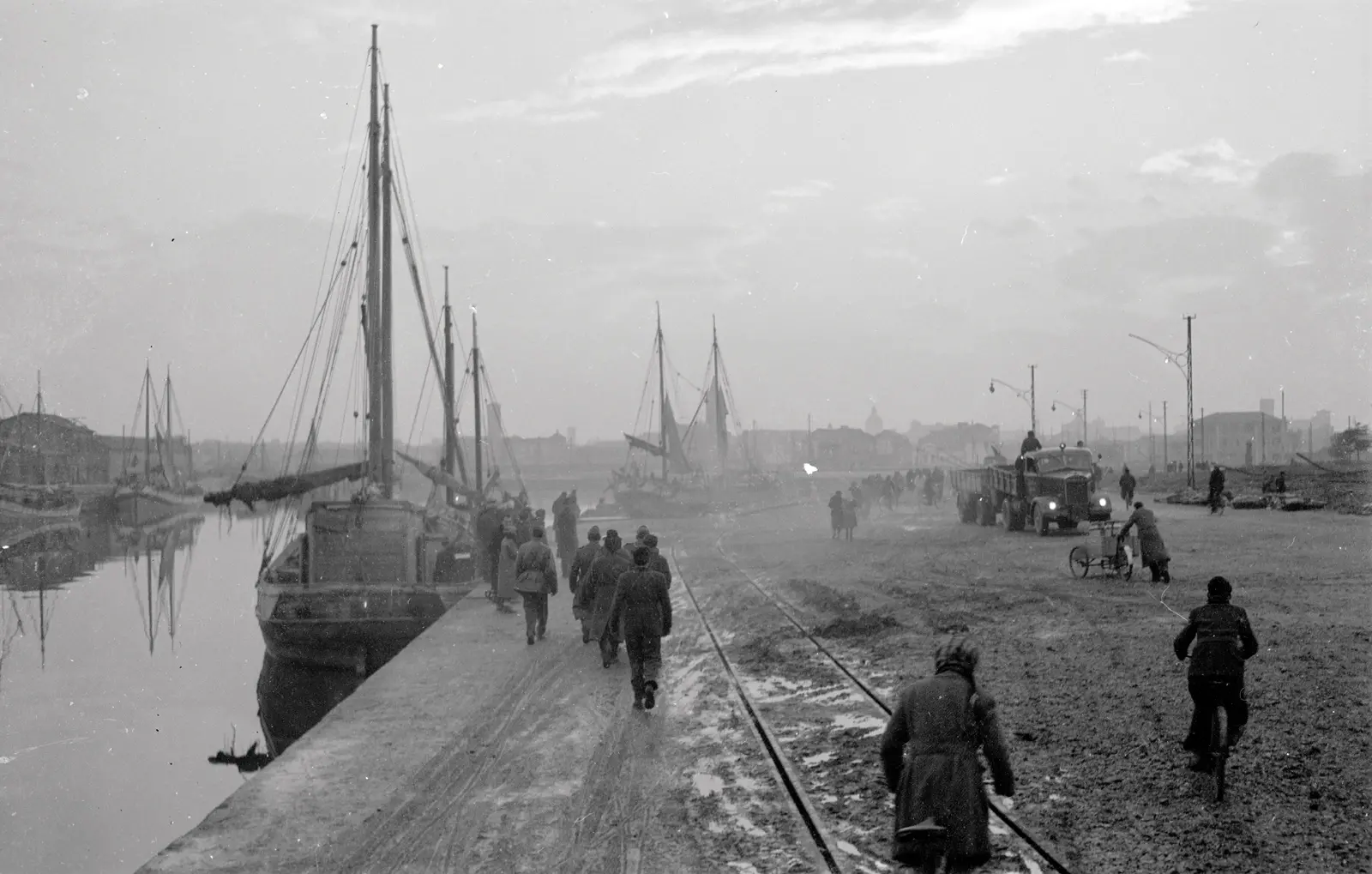 cineturismo, location, cinema, turismo, film tourism, movie tour, Caccia Tragica, Tragic Hunt, ravennate, Ravenna, bassa Padana, Marina di Ravenna, Marina Romea, Valli di Comacchio, Comacchio, delta del Po, Emilia, Romagna