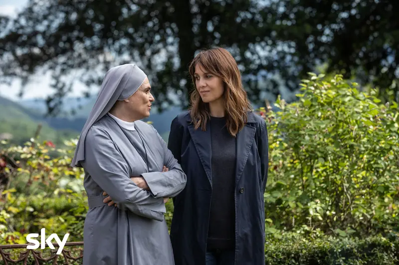 cineturismo, location, cinema, turismo, film tourism, movie tour, Petra, Paola Cortellesi, Andrea Pennacchi, Genova, Genoa, Sky, Cattleya, Alicia Giménez-Bartlett, Barcellona, creuze, Zecca-Righi, carrubi, porto Antico, old Harbour, big, Acquario di Genova, Genoa Aquarium, vico del Campo, Prè, largo Sandro Pertini, piazza de Ferrari, via XX Settembre, piazza della Vittoria, Chiesa dell'Immacolata Concezione, Church of the Immaculate Conception, Albergo dei Poveri, Castelletto, Voltri, Biscione di Marassi, piazza Rossetti, Sestri Levante, Riviera di Levante, Chiavari, Roma, Rome