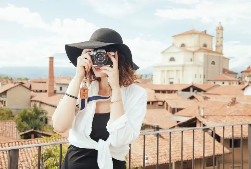 itinerario, movie, tourism, cineturismo, belpaese, n Only You, Amore a prima vista, monteriggioni, san gimignano, siena, pisa, positano, sorrento, the trip to italy, ravello, villa cimbrone, amalfi, langhe, genova, camogli, san fruttuoso, golfo dei poeti, verona, casa di giulietta, letters to juliet