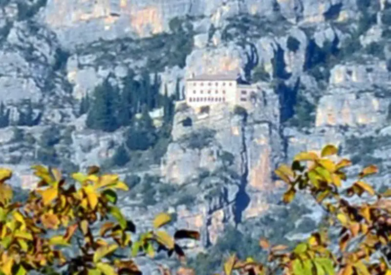Morrone Mountain Range
